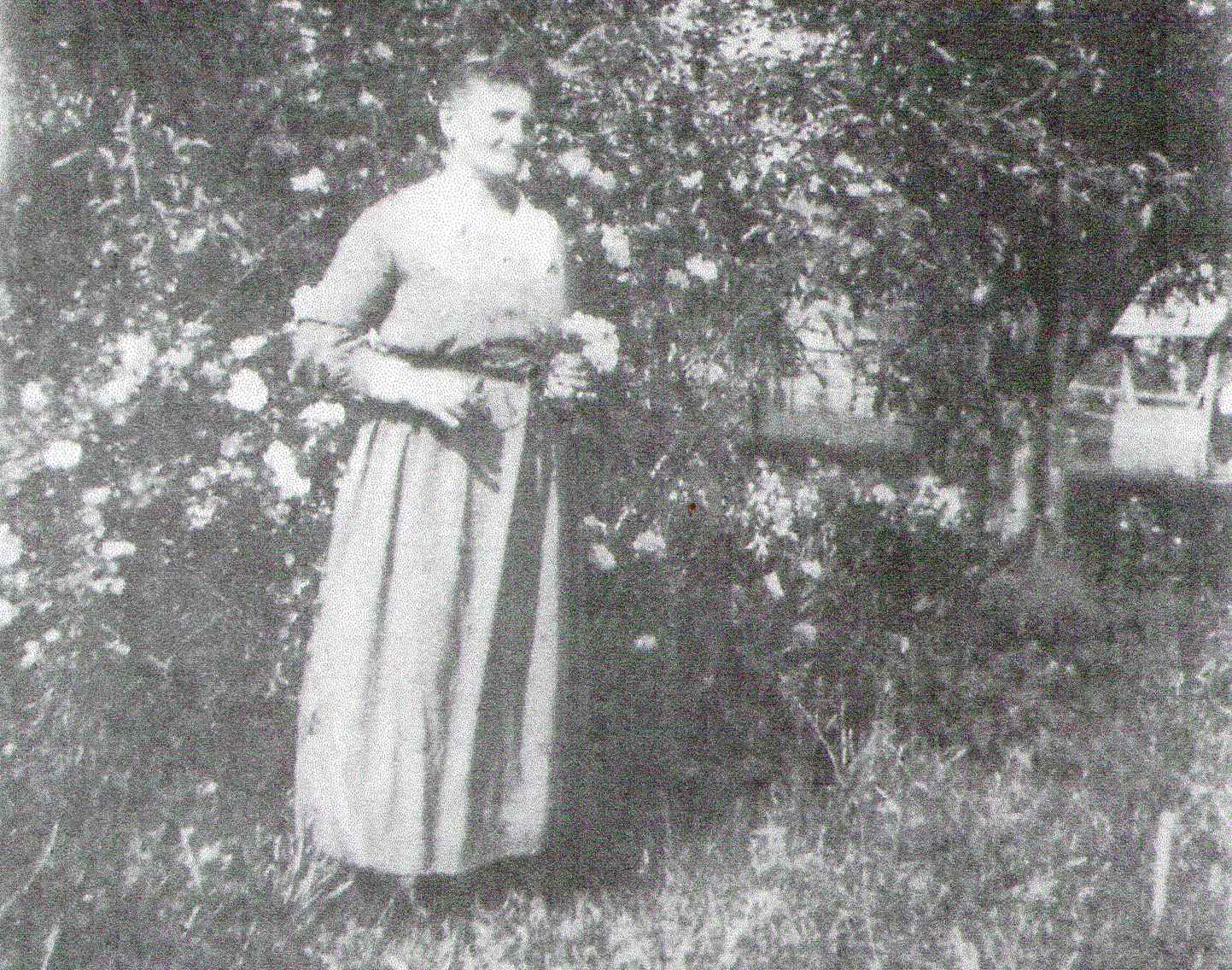 Augusta Schuechel with family