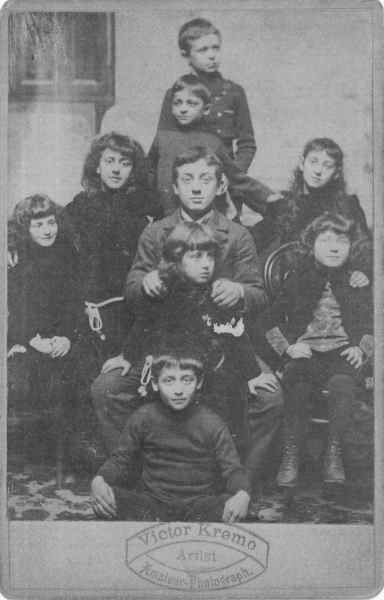 Victor Kremo Truppe, Icarists