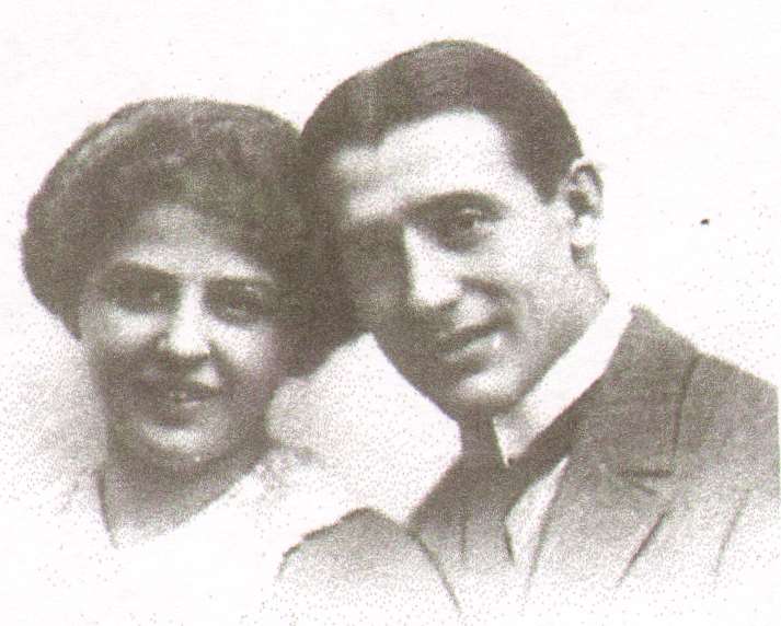 Theodor and Anna Kremka with family, America