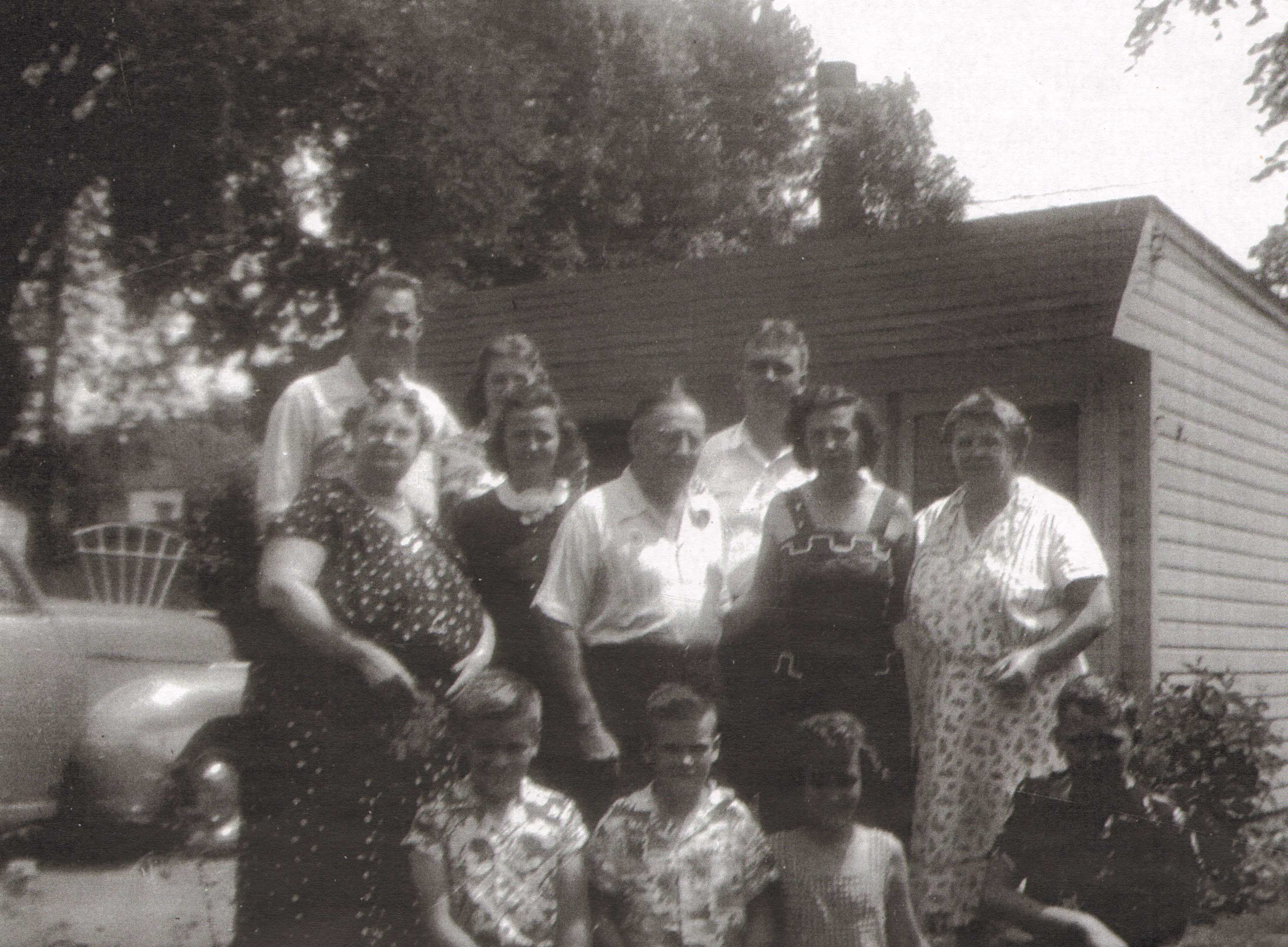 Theodor and Anna Kremka, family reunion, 1950s