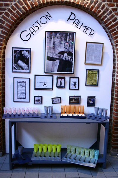 The photo from Olivier Caignart's exhibition about juggling.