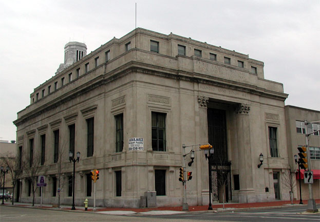 608 Cooper Street, December 2002
