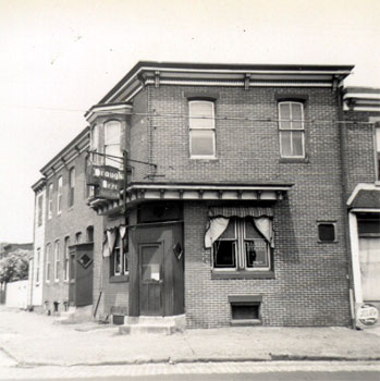 Anderson Tavern, Ferry Avenue