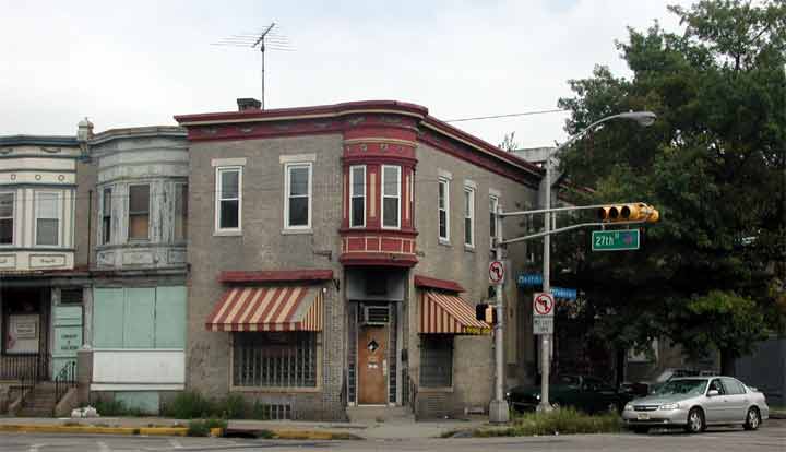 4 North 27th Street, boarded up, adjacent to the old Boulevard Grille — September 2003