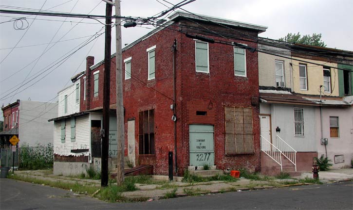 Joe's Bar, 2277 South 7th Street at Woodland Avenue