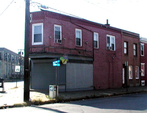 640 Pine Street, November 2003, building detail