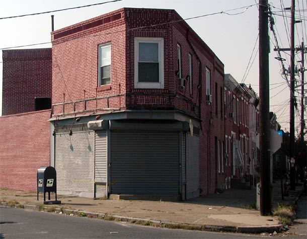 640 Pine Street, November 2003, corner view