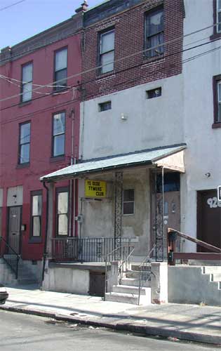 Ye Olde Tymers Club exterior view, February 2003