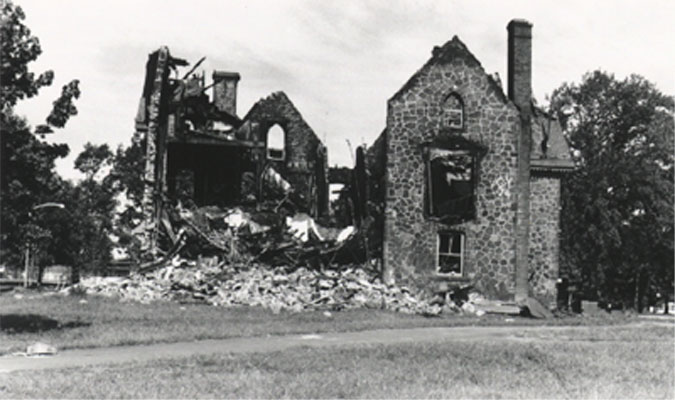 Dudley Grange after the fire, October 1980