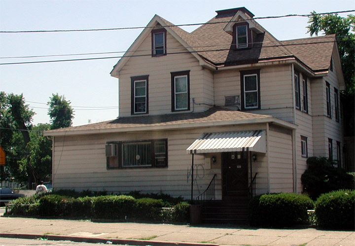 2850 Federal Street, the former Harry L. Leonard Funeral Home, July 2003