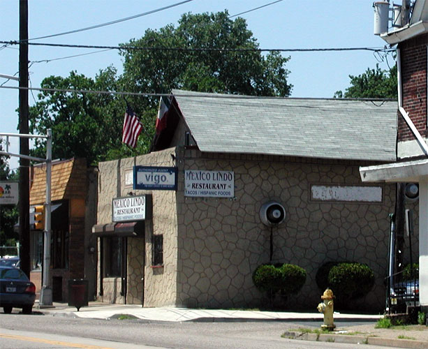 Mexico Lindo Restaurant, July 2003
