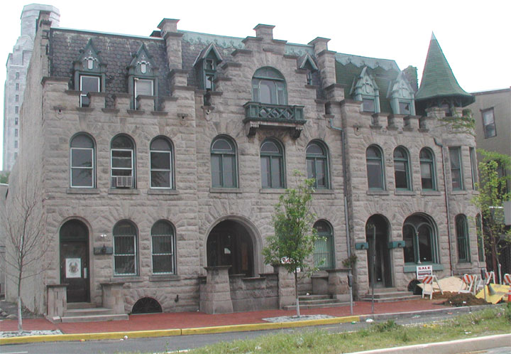 Cheney Houses, 538, 540 and 542 Cooper Street