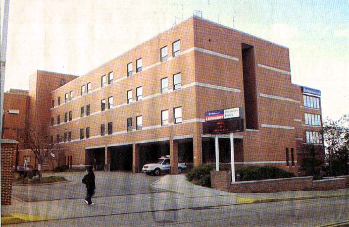 West Jersey Hospital Emergency Room as seen from Mt. Ephraim Avenue & Everett street. Camden Courier-Post - November 17, 2003