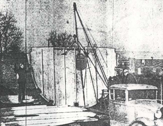 Strandwitz shops — auto-crane hauling turret for Navy ship