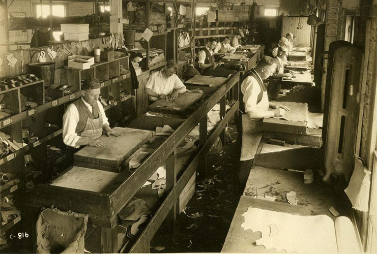 A.E. Wessel & Sons shoe factory workers, Liberty Street
