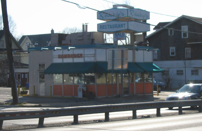 Former White Tower at Route 130 and Haddon Avenue, 2004