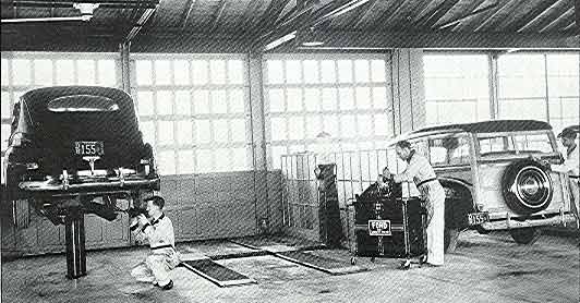 Merlin Motors service department, 1940