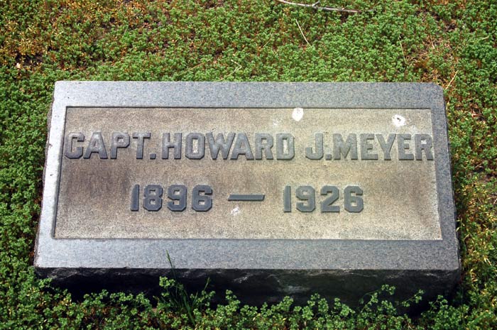 The graves of Howard and Helen Meyer, Arlington Cemetery, Pennsauken, New Jersey