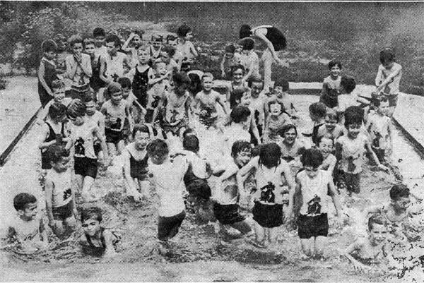 Camden Courier-Post June 30, 1933 — children in wading pool