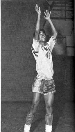 Camden High basketball 1968-1969, photo 6