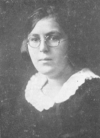 Edna Levin, Class of 1919