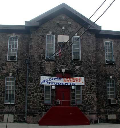 The Annex on the corner of 3rd and Walnut Streets, added in 1928, September 2003