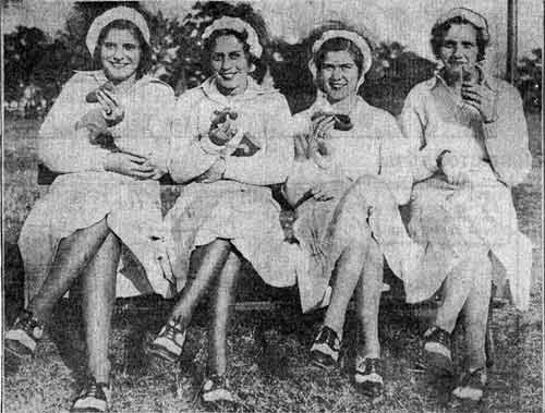 Camden High School cheerleaders, October 1931