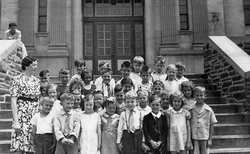 First grade class at Sharp School, June 1943, second photo