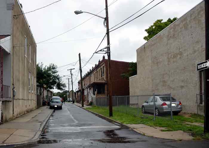 Kimber Street and North 10th Street intersection, August 27, 2011