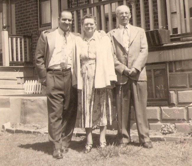 Donald, Olive, and Gustave Rott, 1124 North 18th Street