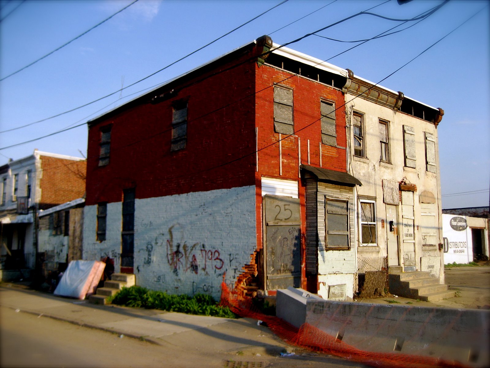 25 South 20th Street after March 2012, photo by Gabriel Angemi