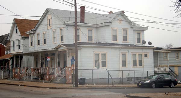 Southwest Corner of North 27th Street & Cramer Street, January 2, 2008
