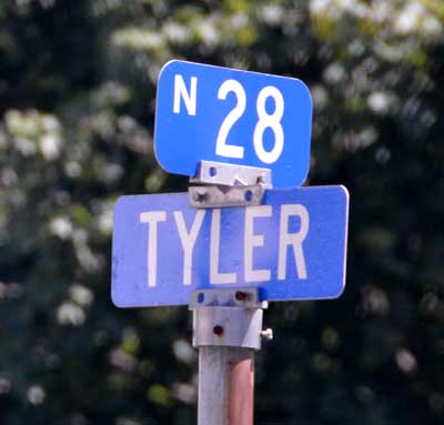 North 28th Street and Tyler Avenue street sign