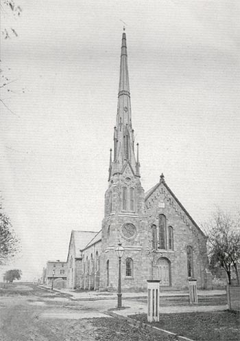 Church building at 2nd and Pearl Street, 1943, then home of the Faith Baptist Church