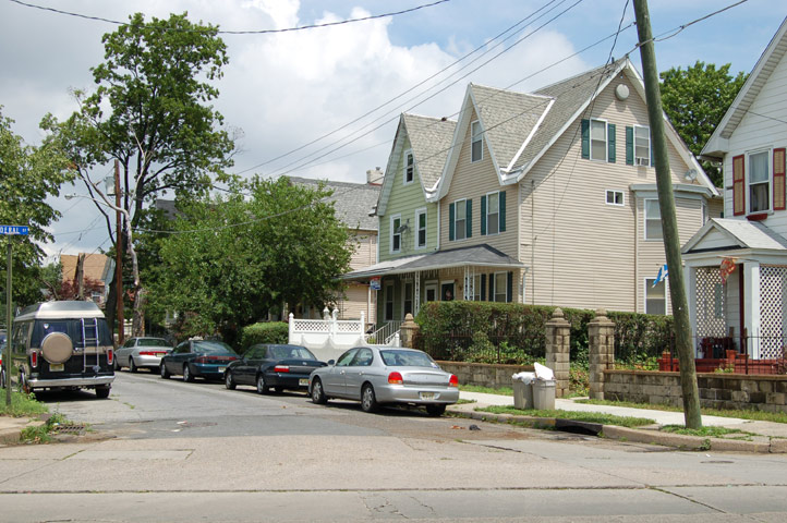 North 30th Street from Federal Street, June 28, 2006