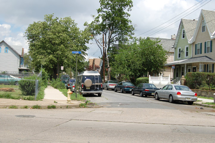 North 30th Street from Federal Street, June 28, 2006