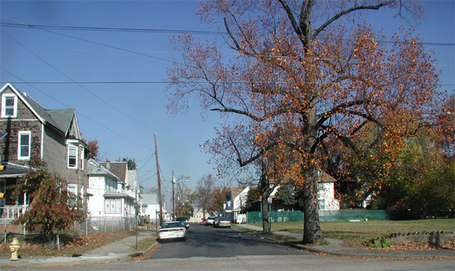 Unit Block of North 33rd Street, view 3, November 2005