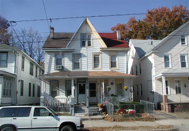 15-17 North 33rd Street, November 2005