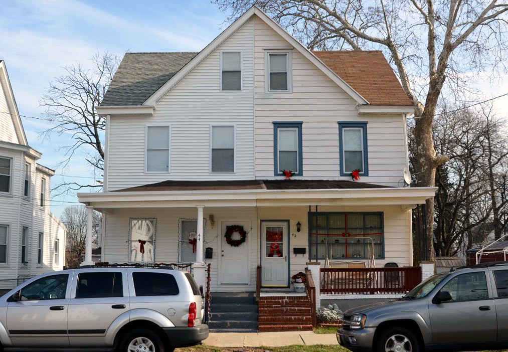 42-44 North 33rd Street, December 2011