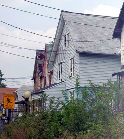 816–818, 820–822 and 828 North 34th Street — photograph May 11, 2007