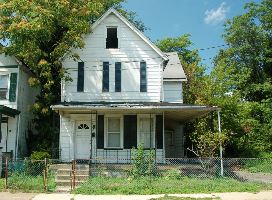 27 South 36th Street, vacant after fire July 29, 2011, photo 2