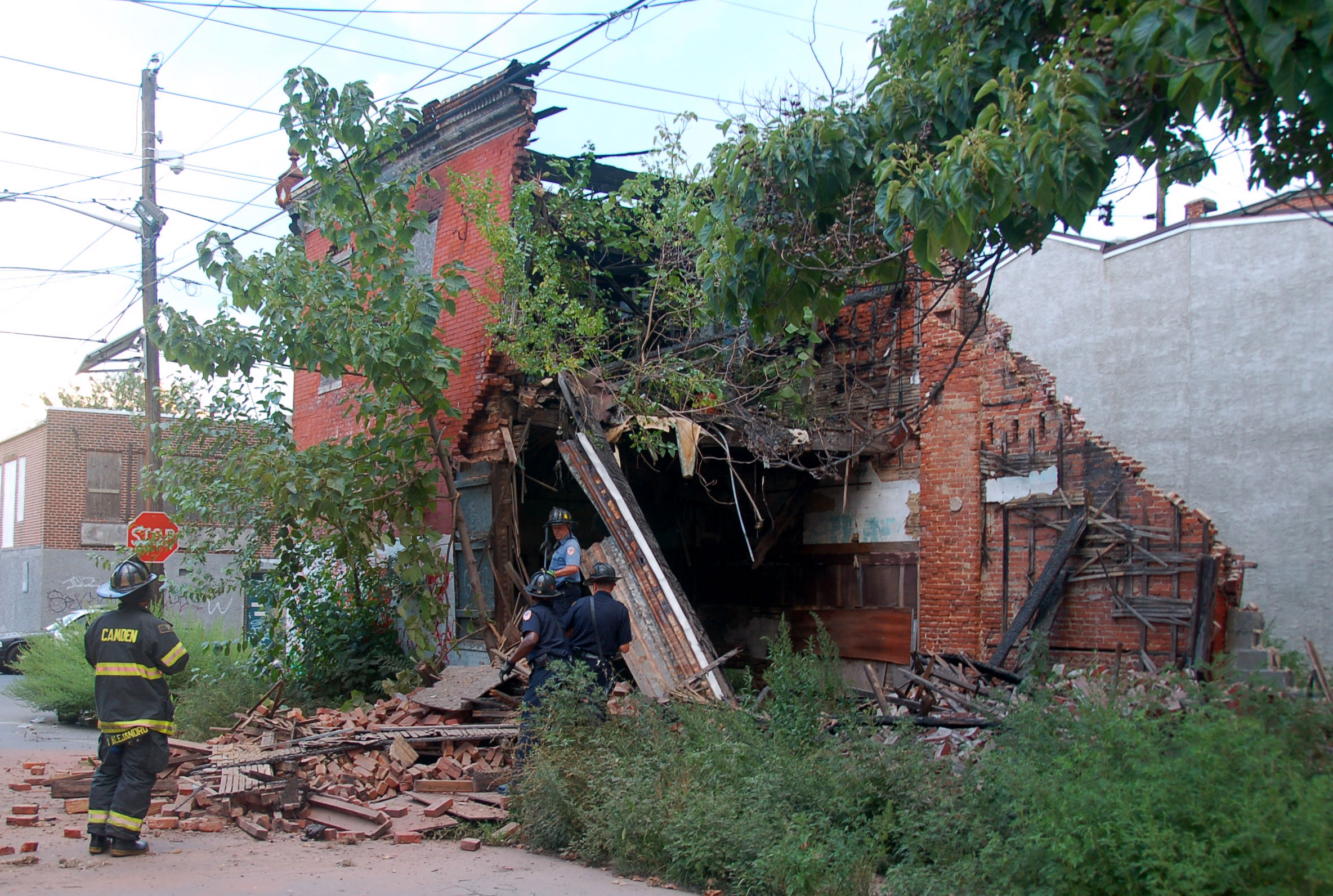 Building collapse at 820 South 5th Street, July 31, 2011