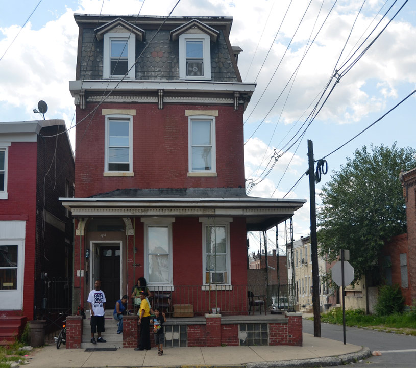 921 South 5th Street, photograph