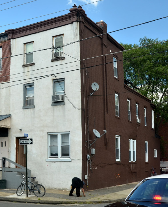 926 South 5th Street, photograph