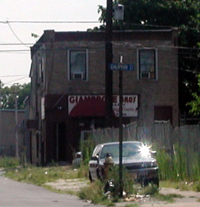 822 South 5th Street, photograph