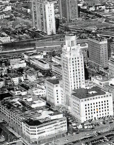 Aerial view of downtown Camden, 2003 — the Parkade Building is in the lower left-hand corner
