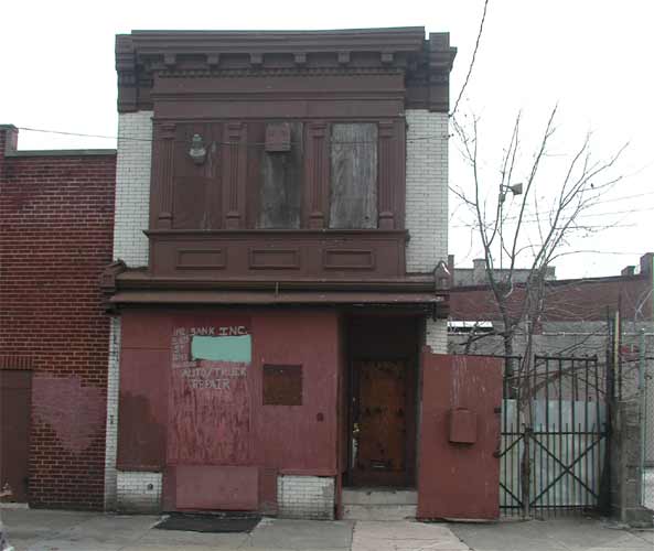 1142 South 6th Street, March 14, 2004