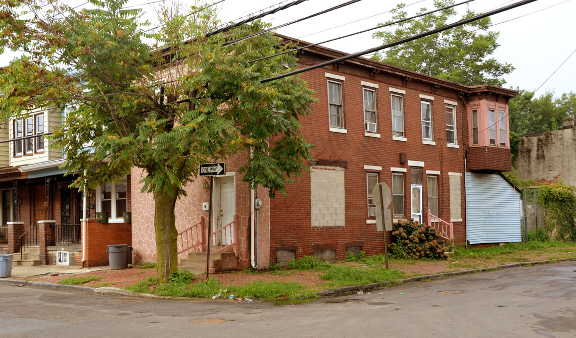 Southwest corner of South 6th Street and Jackson Street, photographed August 26, 2011