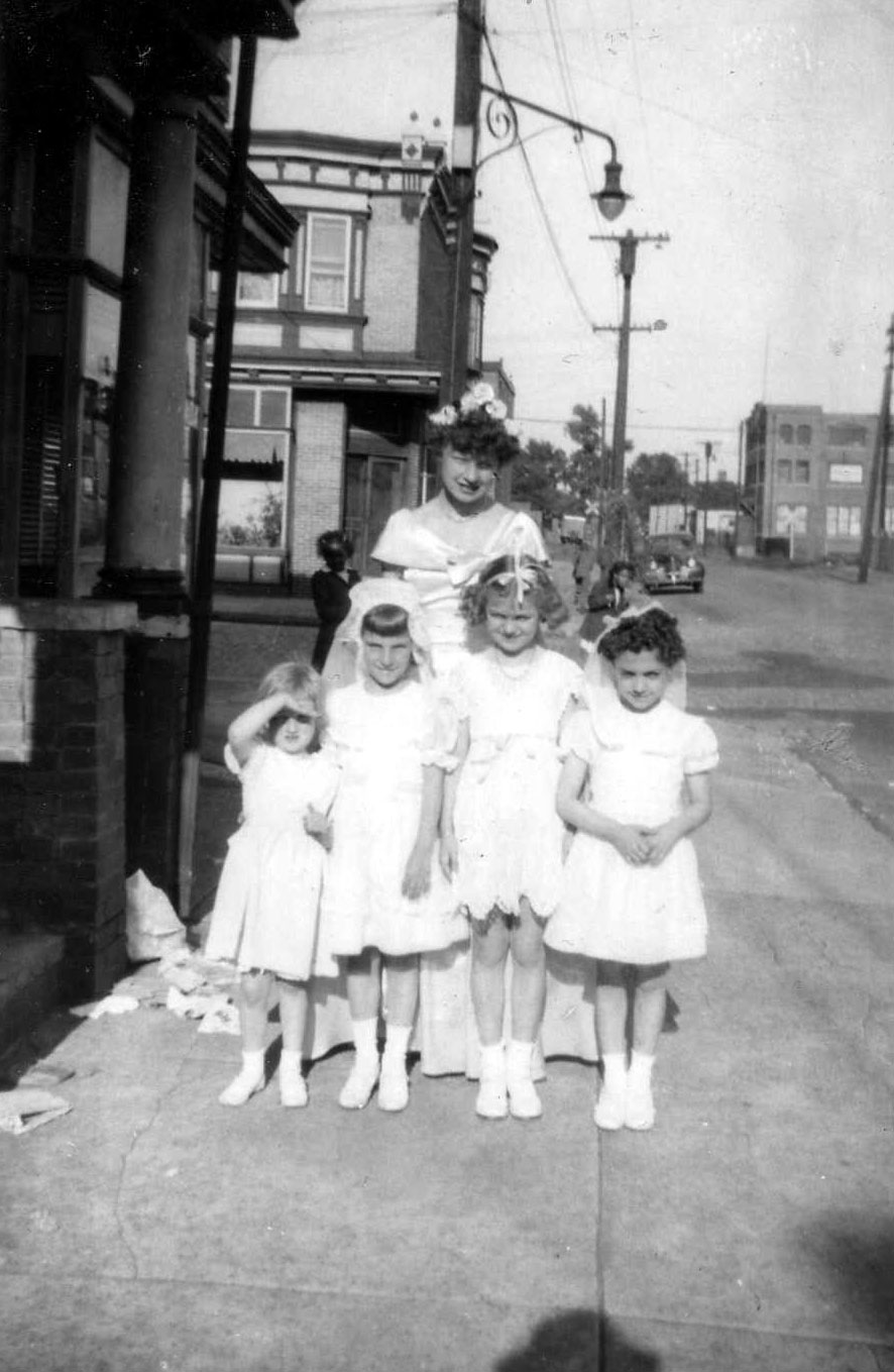 Corner of South 6th Street and Viola Street, looking east, May 13, 1951