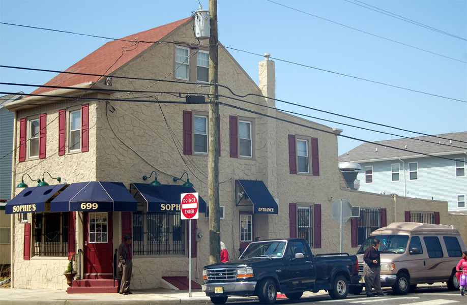 Northwest corner of Central Avenue and South 7th Street, March 29, 2009